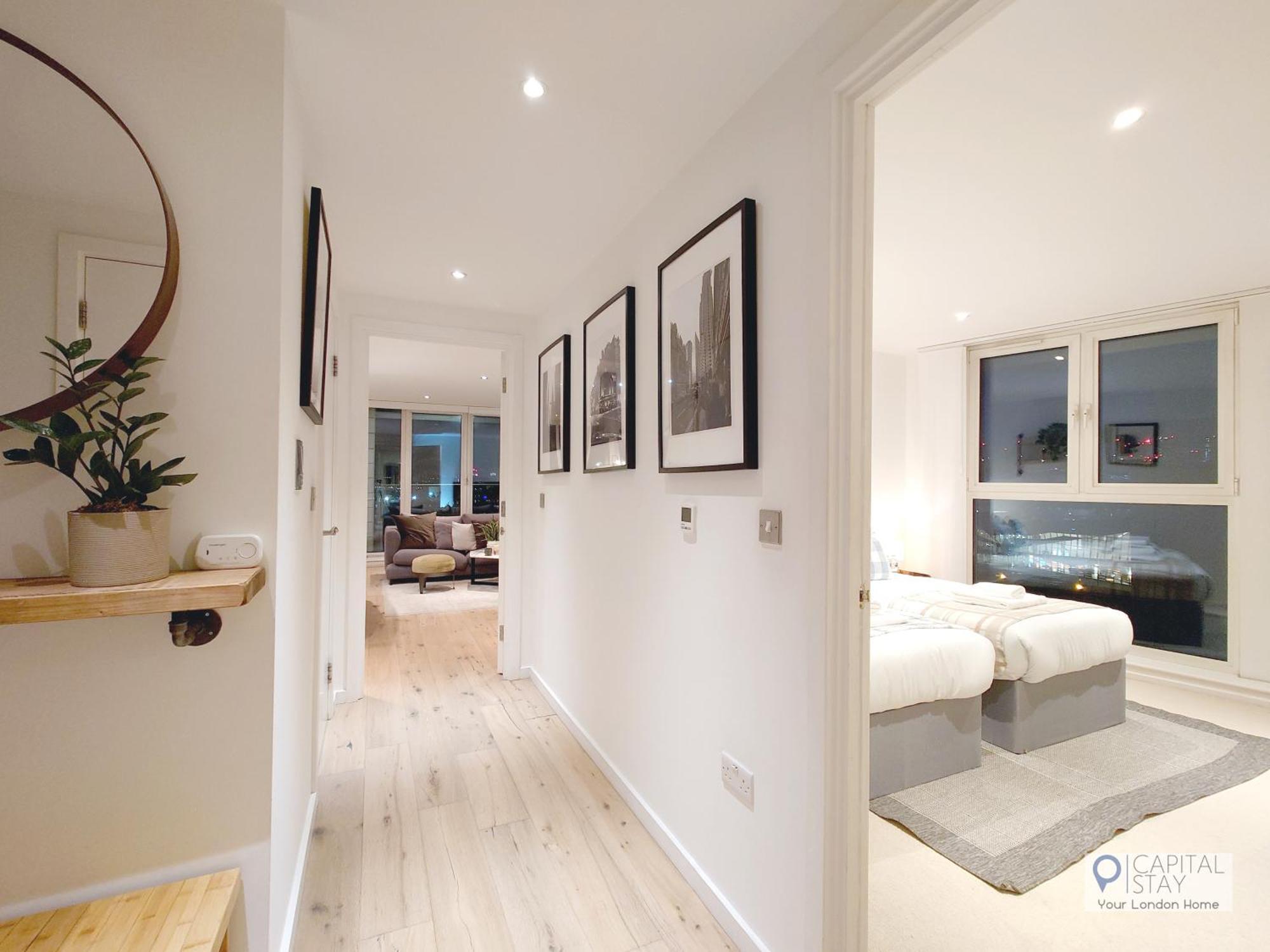 Deluxe Two Bed Apartment With River & City View London Exterior photo