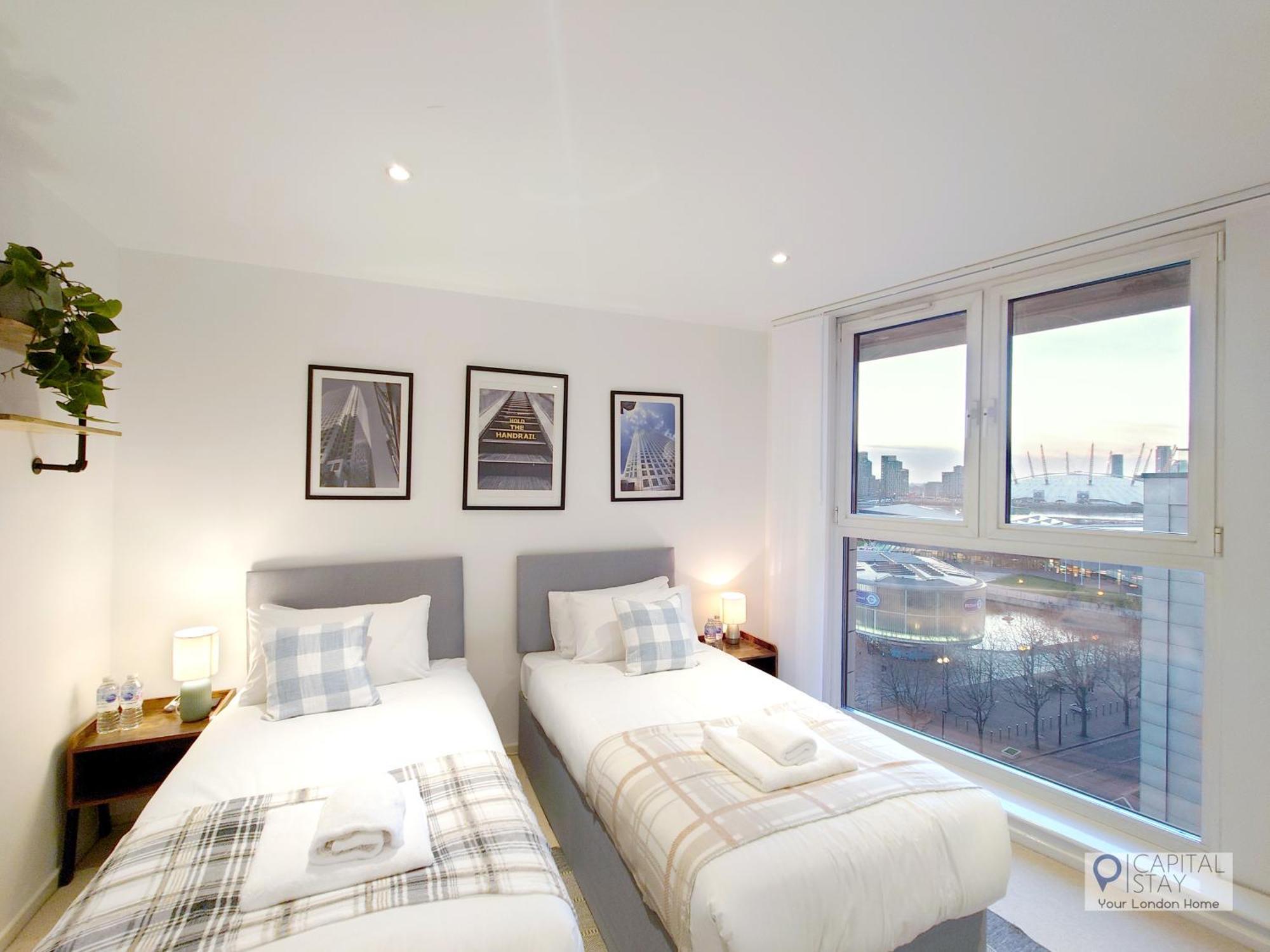 Deluxe Two Bed Apartment With River & City View London Exterior photo